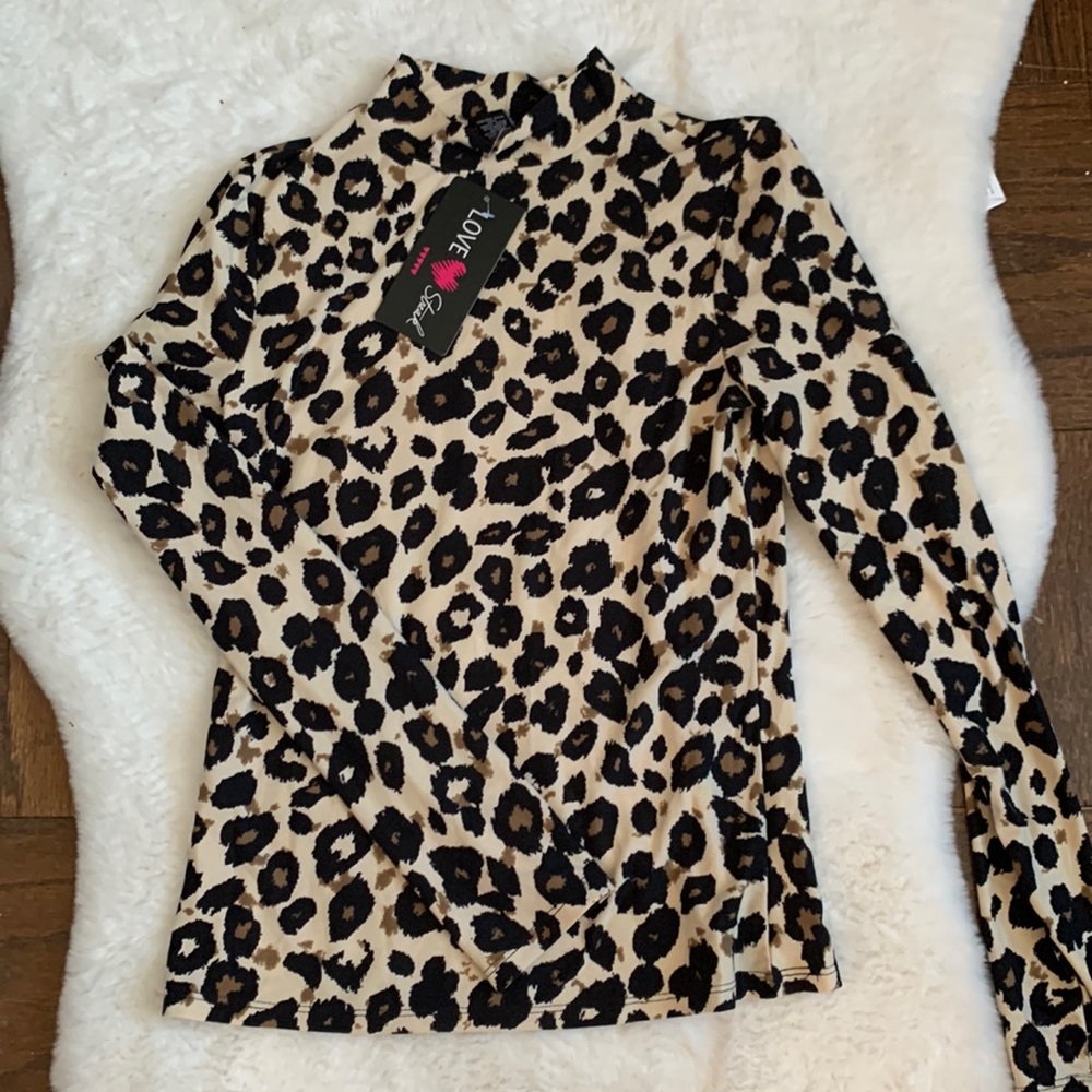 Cheetah print turtle neck
